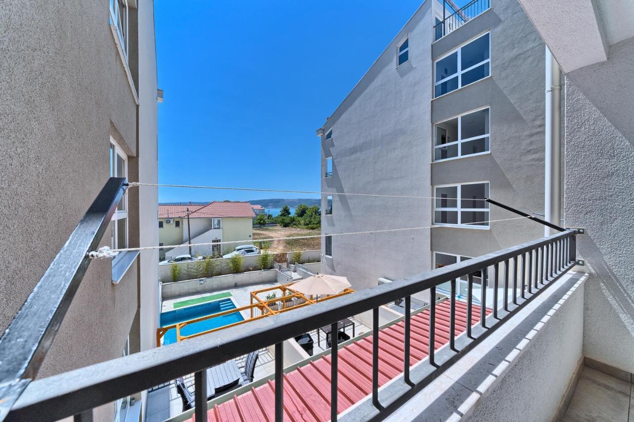 Modern Apartments With Sea View 150 Meters To Beach Kastela Luaran gambar