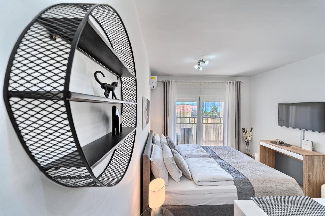 Modern Apartments With Sea View 150 Meters To Beach Kastela Luaran gambar