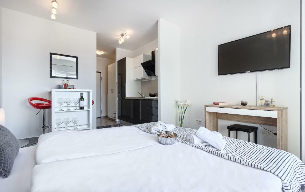 Modern Apartments With Sea View 150 Meters To Beach Kastela Luaran gambar